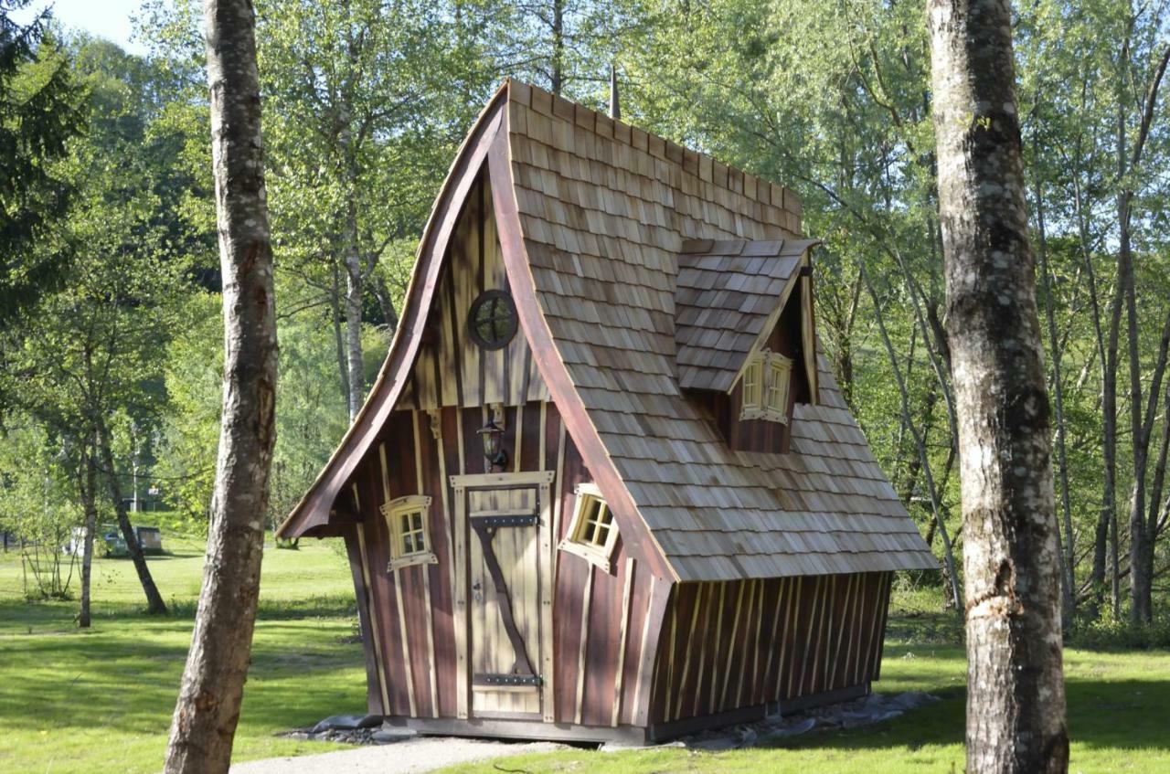 Cabanes D'Aiguebelette Saint-Alban-de-Montbel Eksteriør billede
